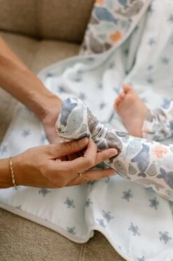 Sleeper - Silly Seals -Bandana Store ElzaPhotographie LoulouLollipop Sept.11th2024 Web 38 e021b95d 6bff 44a5 b957 98bbe46fdf4b