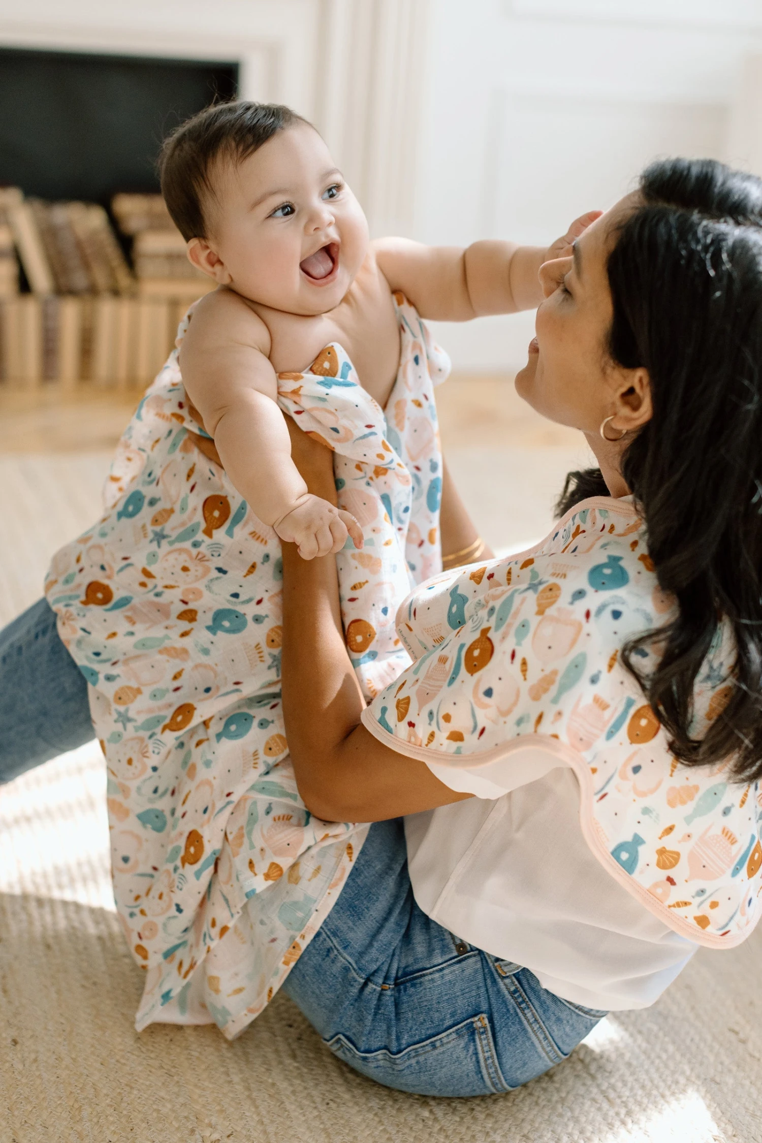 Burp Cloth Set - 2 Pack - Sun Kissed Shoal 2 Burp Cloth Set - 2 Pack - Sun Kissed Shoal - Image 2