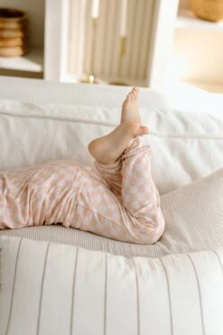 Short Sleeve Long Pants Pajama Set - Pink Checkerboard -Bandana Store Elza Photographie Loulou Lollipop Sept. 4th 2024 Web 3