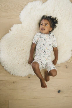 Short Pajama Set - Bumble Bees